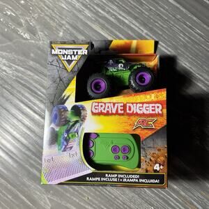 Monster Jam Official Grave Digger Remote Control Monster Truck with Ramp 1:64new